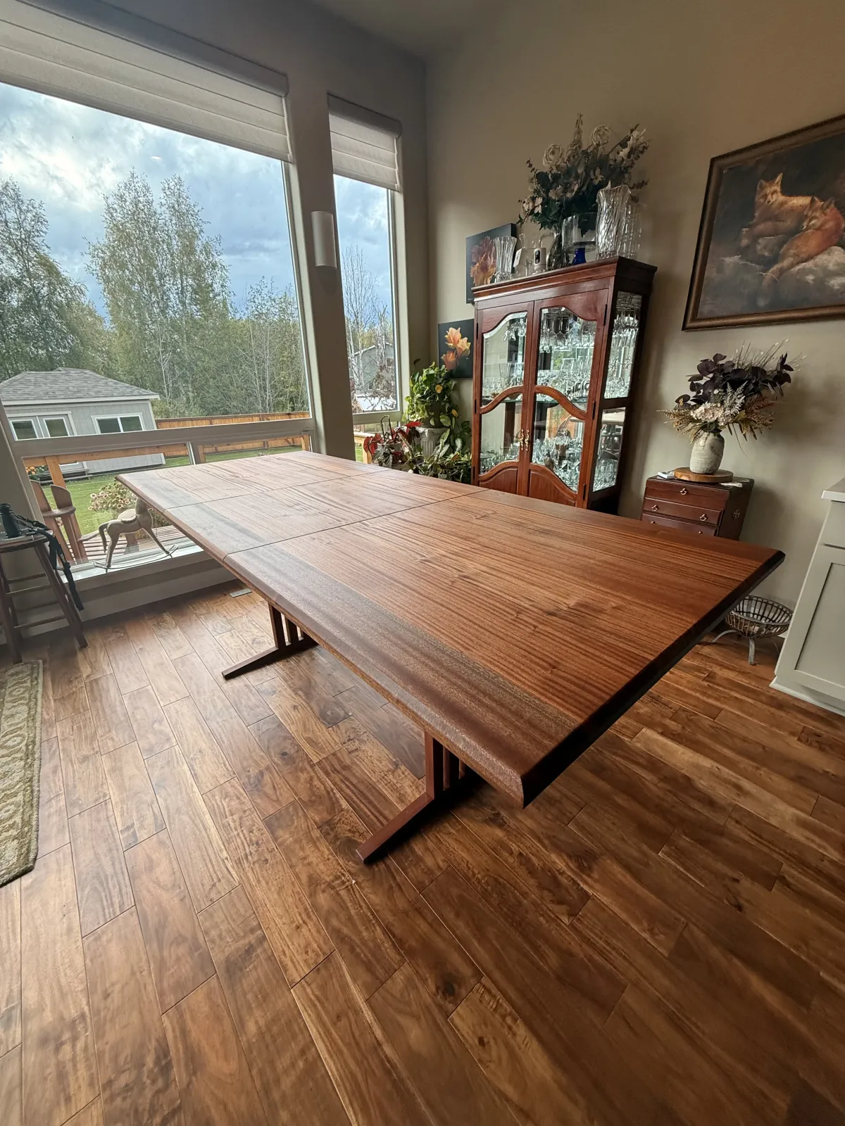 Sapele Trestle Table - Sapele detail 2